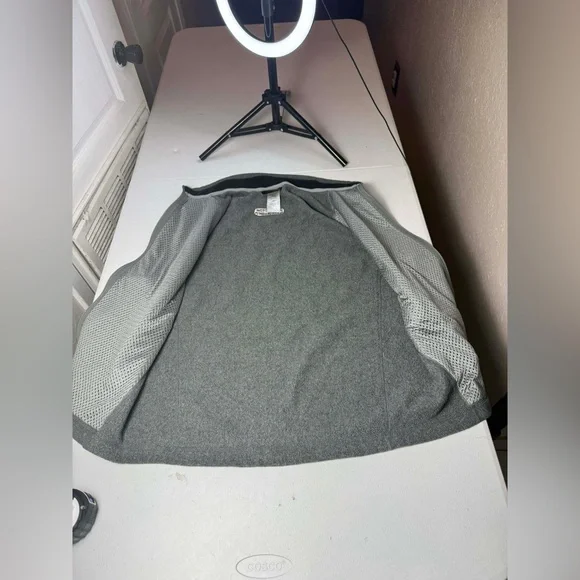 PATAGONIA Mens Vest L Gray Synchilla Full Zip Mock Neck Outdoor Hiking company - Picture 8 of 8